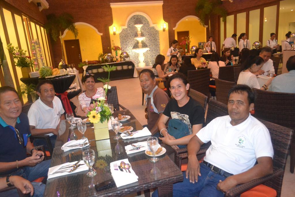 The Pepperland Hotel Legazpi Dış mekan fotoğraf