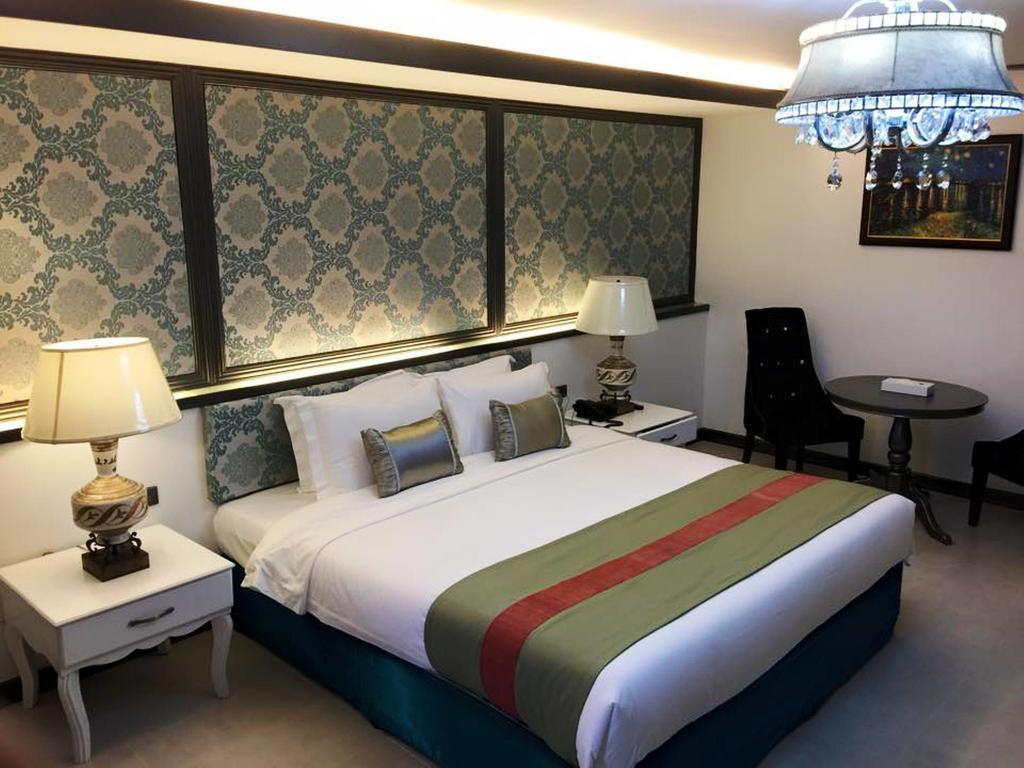 The Pepperland Hotel Legazpi Oda fotoğraf